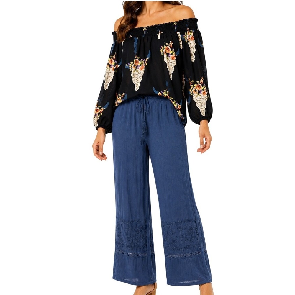 Altar'd State Blouse Womens Small Black Floral Steer Skull Boho Western Top